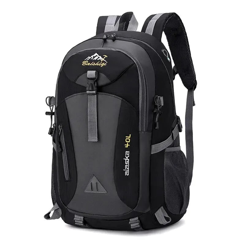 Moderne unisex reisrugzak, waterdicht en duurzaam. Geschikt voor alle outdoor avonturen en dagelijks gebruik.