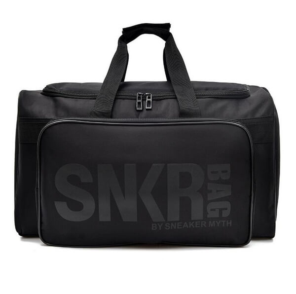 Ruime waterbestendige sneakertas met meerdere vakken, perfect voor georganiseerd reizen.