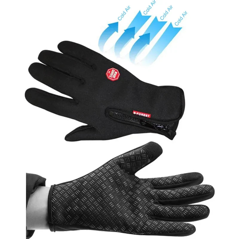 Zwarte outdoor winterhandschoenen met touchscreen functie en fleece voering voor optimale koude bescherming.