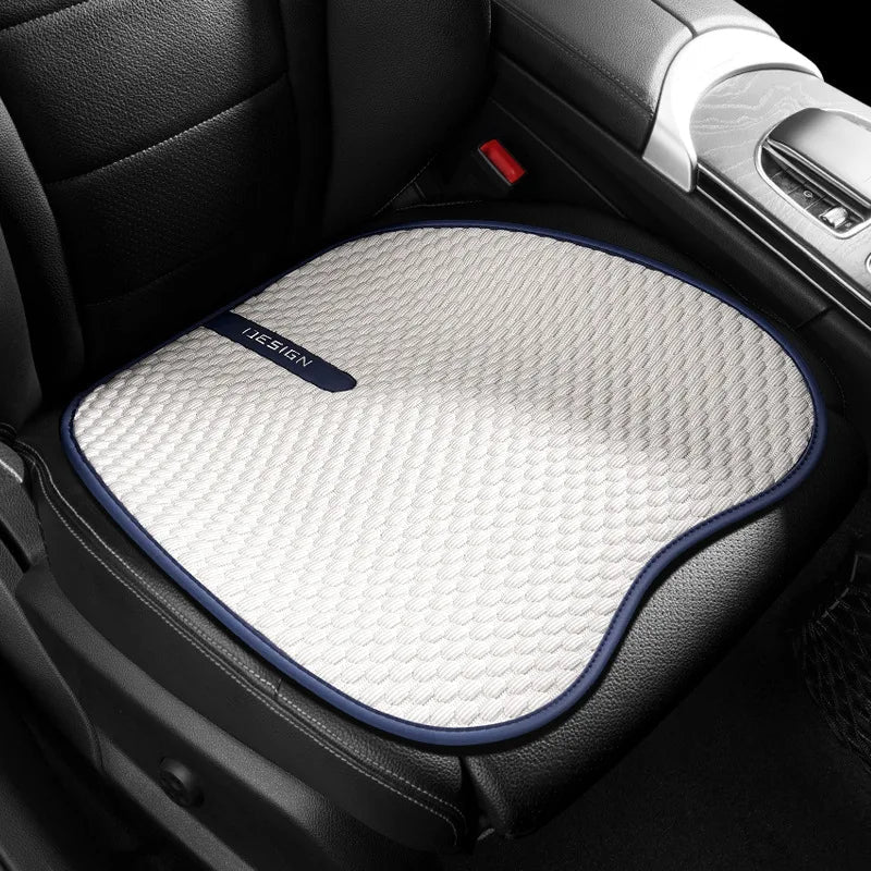 Ademend autozitkussen, universeel; beschermt autostoelen tegen slijtage en biedt zomercomfort.