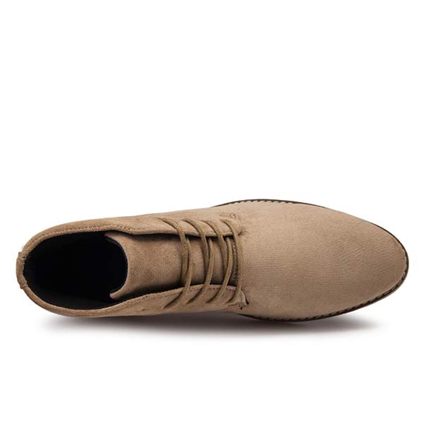 Zwarte UrbanStride Classic halfhoge herenschoenen, duurzaam en stijlvol. Perfect voor elke outfit.