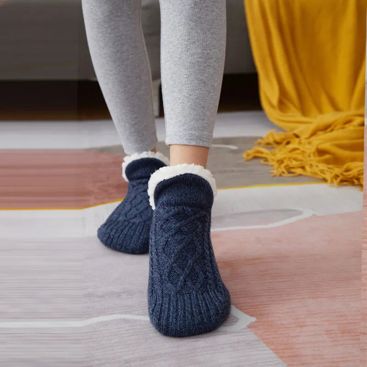 CozySteps winterpantoffels: verdikte kasjmier binnenpantoffels, perfect als cadeau voor comfort.