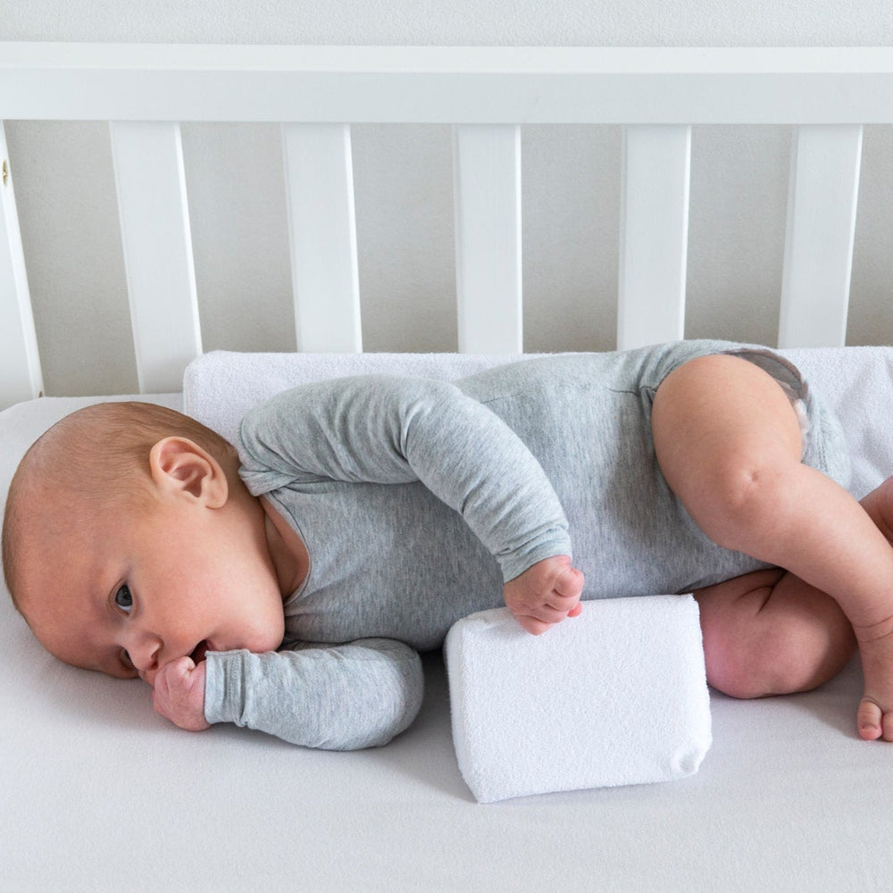 Baby anti-rol slaapkussen, verstelbaar voor veilige babyslaap. Ademend babybedkussen voor optimaal comfort.