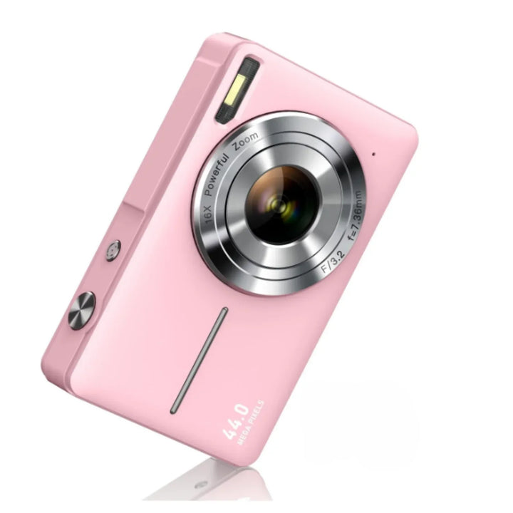 Eenvoudige compacte Snapora digitale reiscamera. Perfect voor het maken van sfeervolle vintage foto's onderweg.