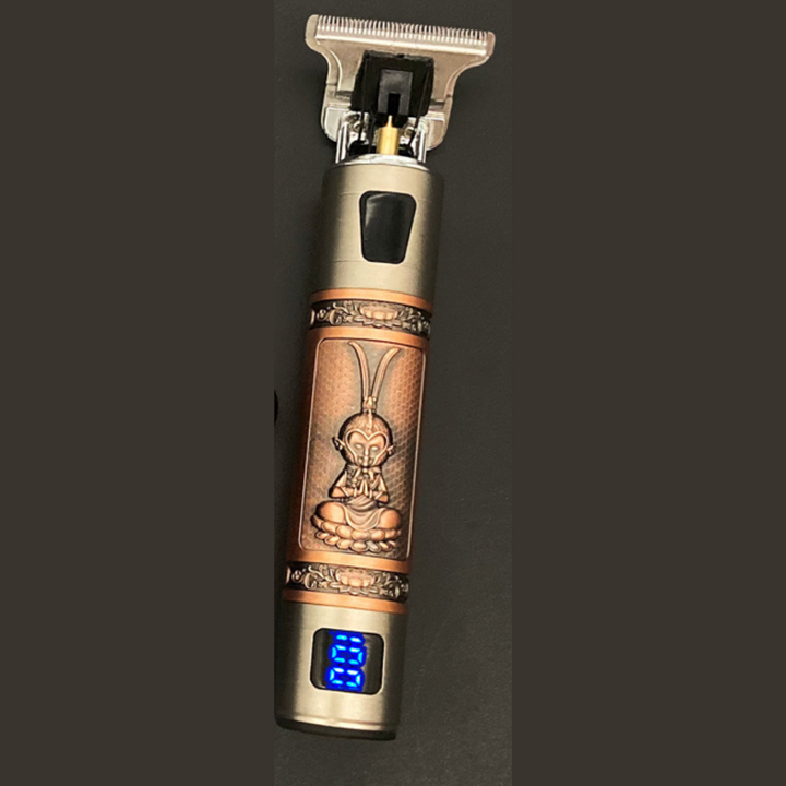 Gebruiksvriendelijke draadloze vintage tondeuse voor heren, oplaadbaar en met handige opzetstukken.