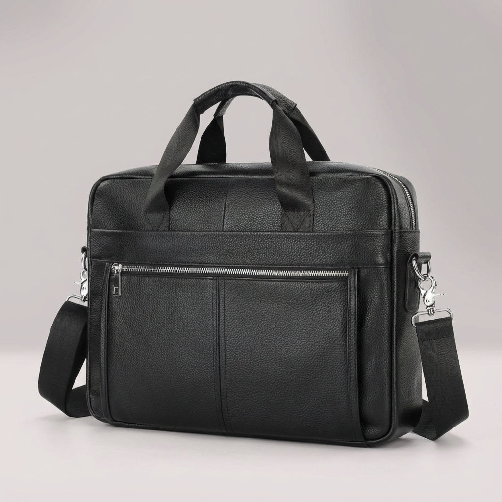 Zakelijke heren schoudertas van vintage rundleer, perfect als laptoptas of documententas voor kantoor en werk.