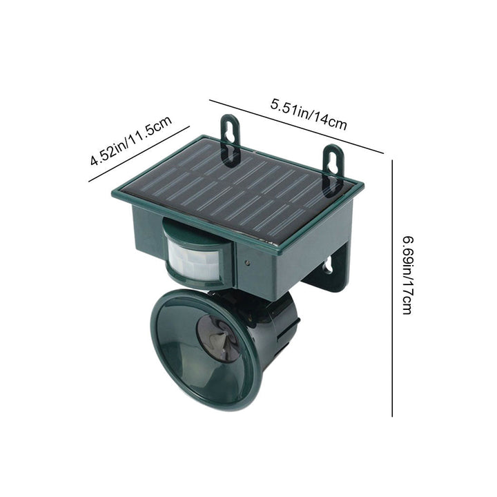 Compacte vogelverjager, ideaal voor plaatsing in de tuin om groenten en fruit diervriendelijk te beschermen.