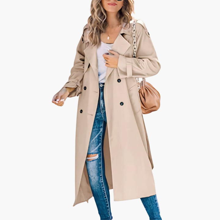 Model draagt elegante dames trenchcoat, perfecte modieuze bovenkleding voor de stad.