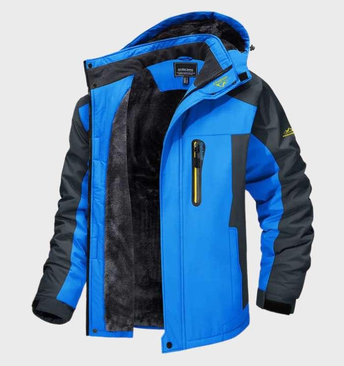 Stijlvol waterdicht heren fleecejack met capuchon. Perfect als casual jas voor herfst en winter, warm en sportief.