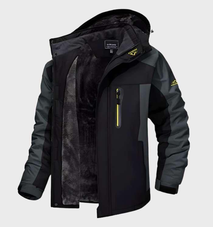 Comfortabel heren fleecejack met capuchon. Warm, waterdicht en perfect als outdoor jas voor sport en vrije tijd.