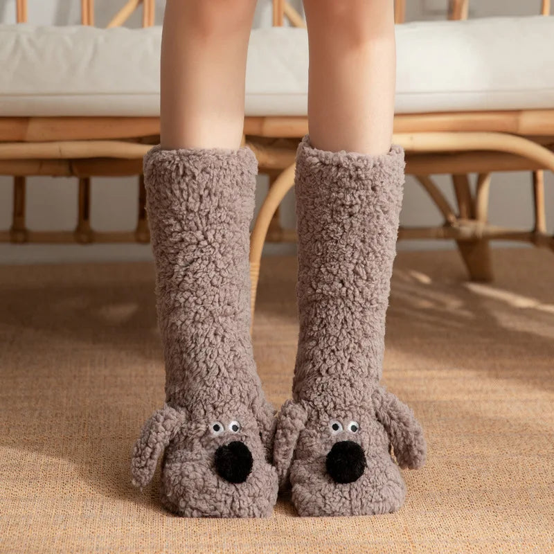 Comfortabele winter hondensokken, met grappige illustraties. Gezellige one-size sokken voor iedereen.