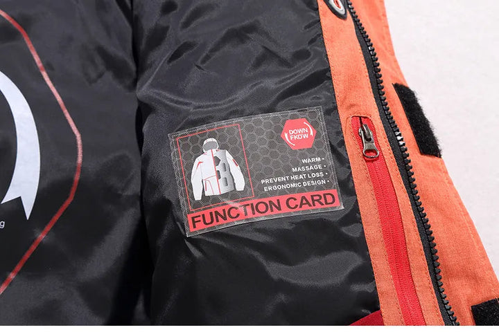 Robuuste zwarte heren winterjas, thermisch en winddicht. Duurzame buitenkleding voor mannen.