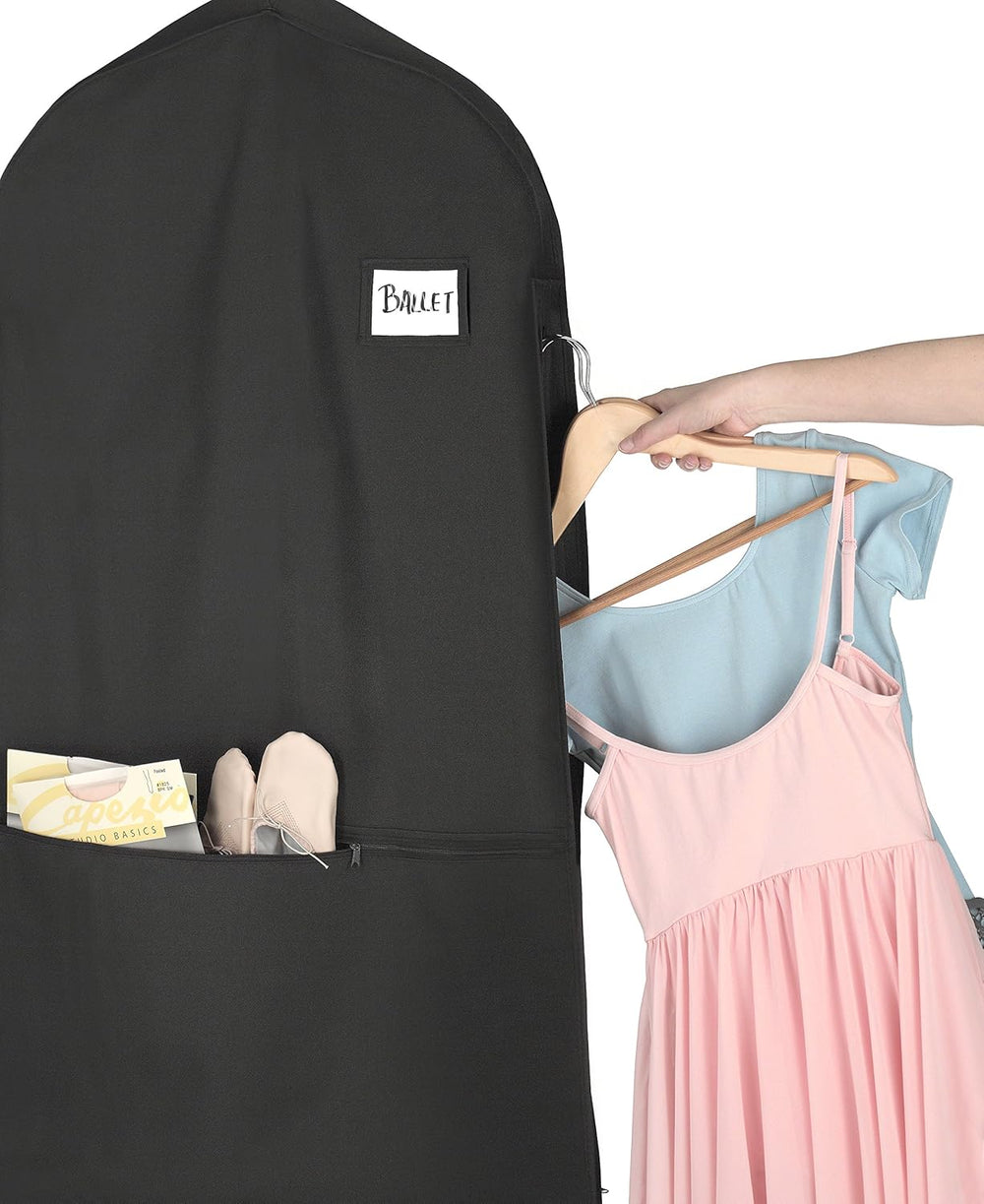 Detail van de waterafstotende stof van de kleding reistas die bagage beschermt tegen regen en vocht.