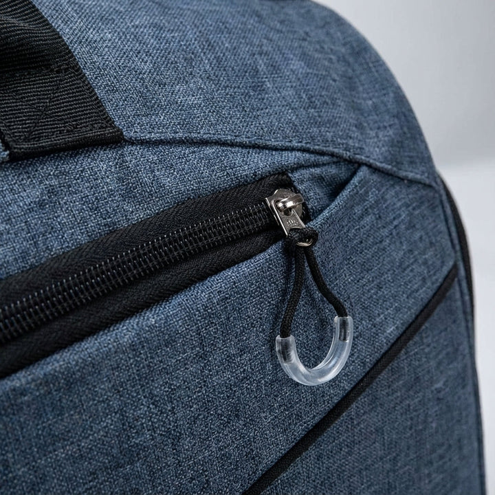 Ruime 35L waterdichte weekendtas van oxford stof, geschikt als reisbagage voor korte trips en avontuur.