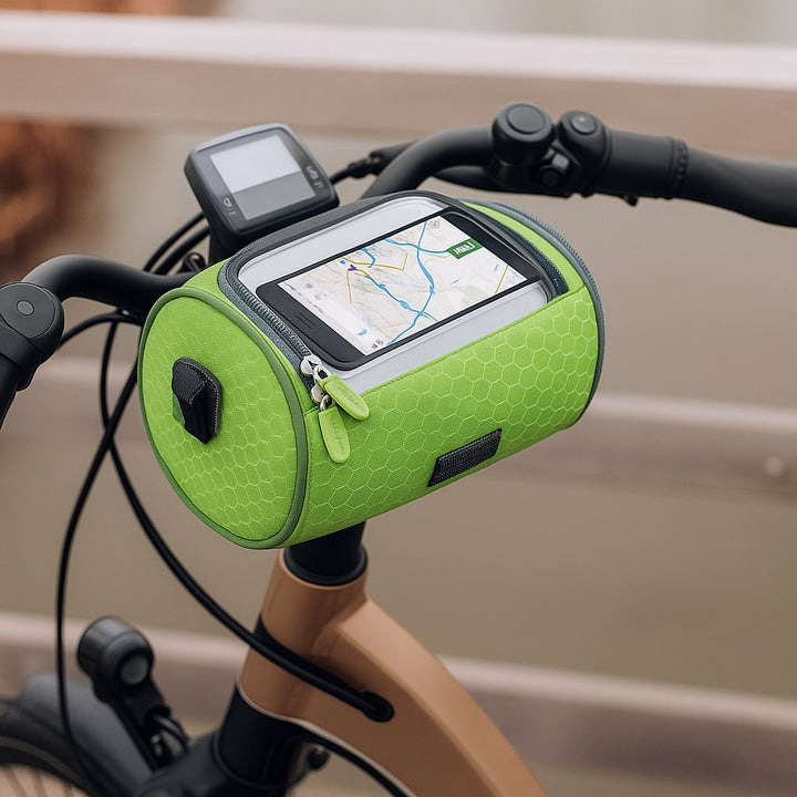 Waterdichte fietstas met touchscreen gemonteerd op fietsstuur; klaar voor elk fietsavontuur.