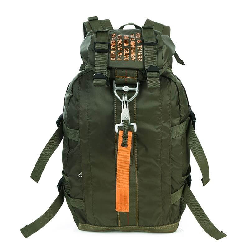 Duurzame waterdichte nylon tactische rugzak. Stevig materiaal voor outdoor, wandelen en reizen.