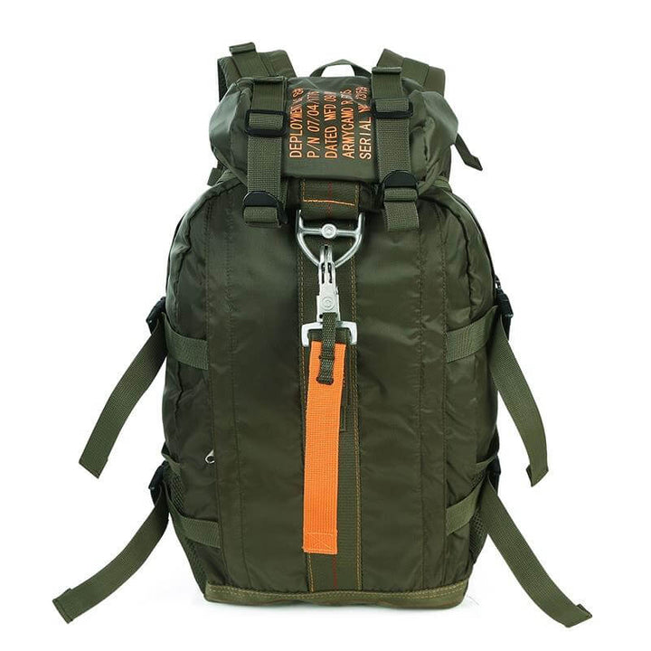 Duurzame waterdichte nylon tactische rugzak. Stevig materiaal voor outdoor, wandelen en reizen.