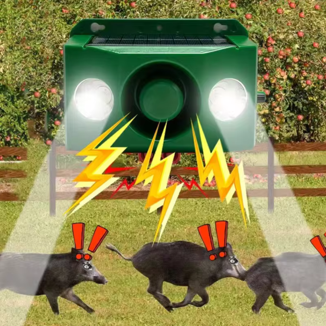 Compacte WildGuard ultrasone afschrikker, klaar voor buitengebruik ter bescherming van je tuin.