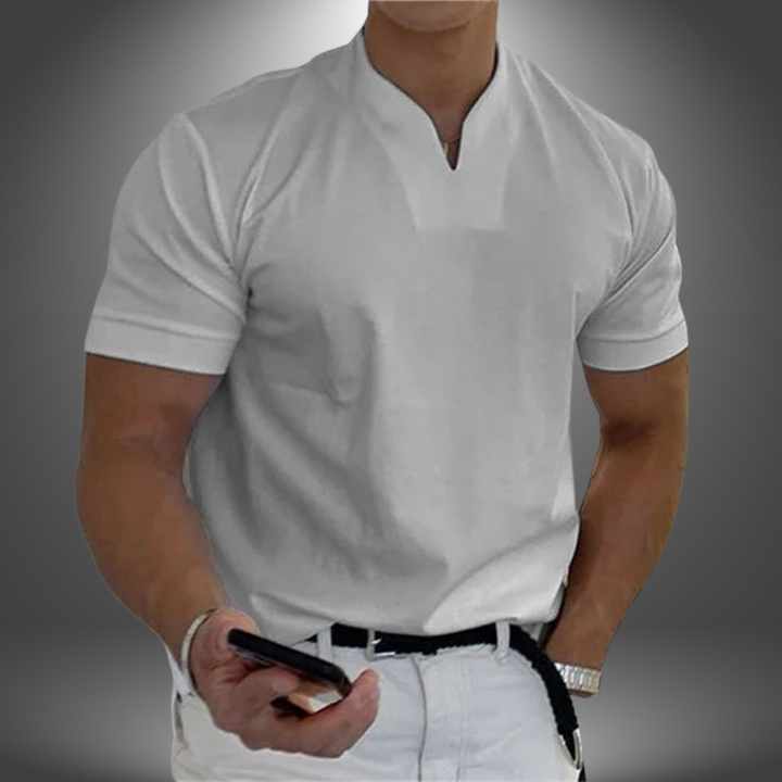 Comfortabel heren V-hals T-shirt met zachte stof en korte mouwen, perfect voor ontspannen zomerse dagen.
