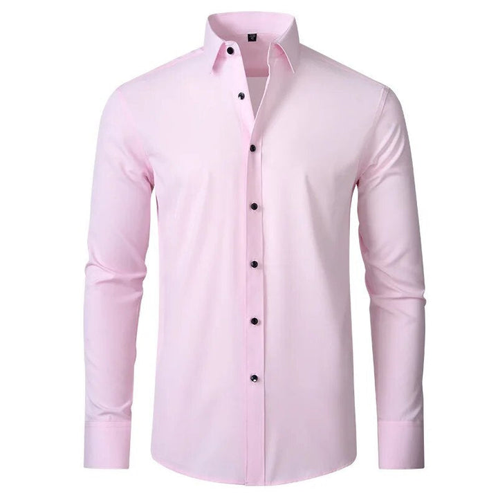 Rood heren overhemd, kreukvrij en netjes, perfect voor een zakelijke of smart-casual look.