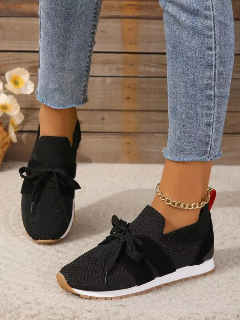 Lichtgewicht comfort sneakers voor dames met orthopedische voetondersteuning, ideaal voor dagelijks gebruik.