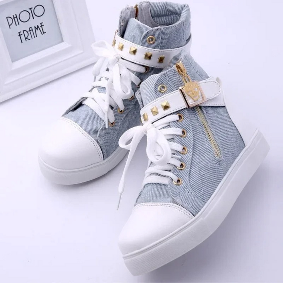 Witte hoge leren dames sneakers Ava met handige rits, ideaal voor snel aantrekken en een modieuze look.