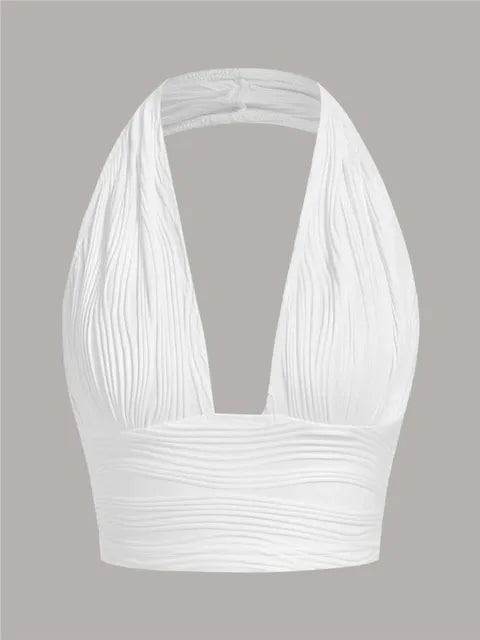 Witte Liora diep uitgesneden halter crop top voor dames met open rug, perfect voor de zomer.