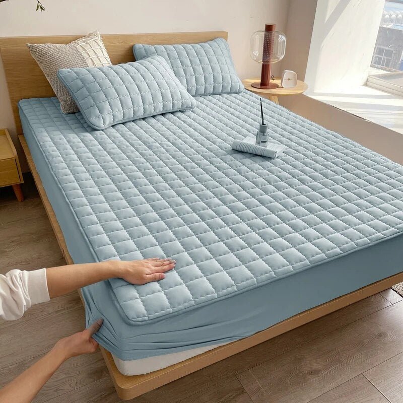 Witte matrashoes die je matras effectief beschermt tegen vuil en allergenen, voor een fris en hygiënisch bed.