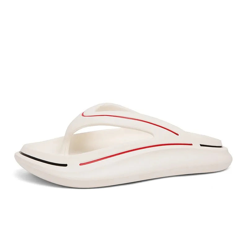 Zachte witte Jureo zomerslippers met schokabsorberende zool voor optimaal comfort. Perfect voor een relaxte zomer.
