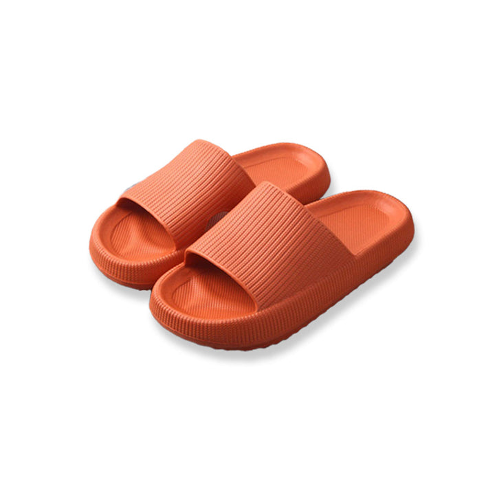 Zachte en lichte Wolken Slippers™ voor dagelijks gebruik door dames en heren. Biedt ontspanning en voetcomfort.