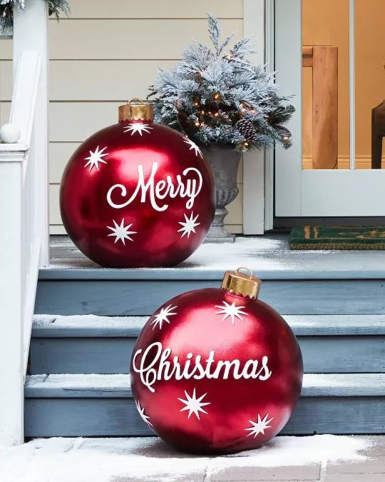 Glanzende rode jumbo kerstballen, perfect voor kerstboomdecoratie en buiten gebruik. Weerbestendig.