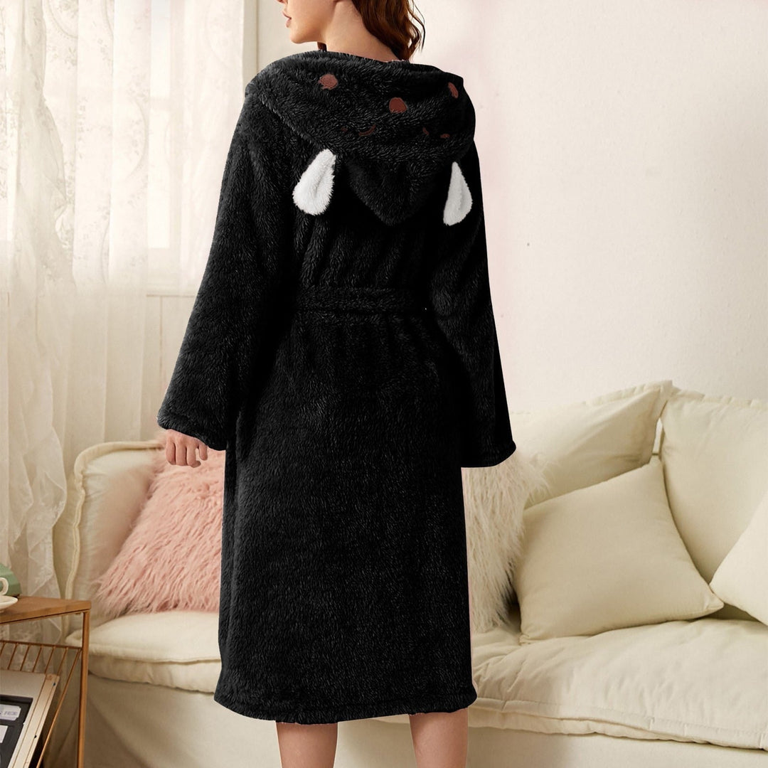 Dames badjas Karina, pluizig en warm, perfect als sleepwear en loungewear.