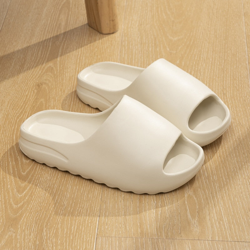 Trendy dames cloud slides, stijlvolle comfort sandalen ideaal voor huis, strand of zwembad. Veelzijdig.