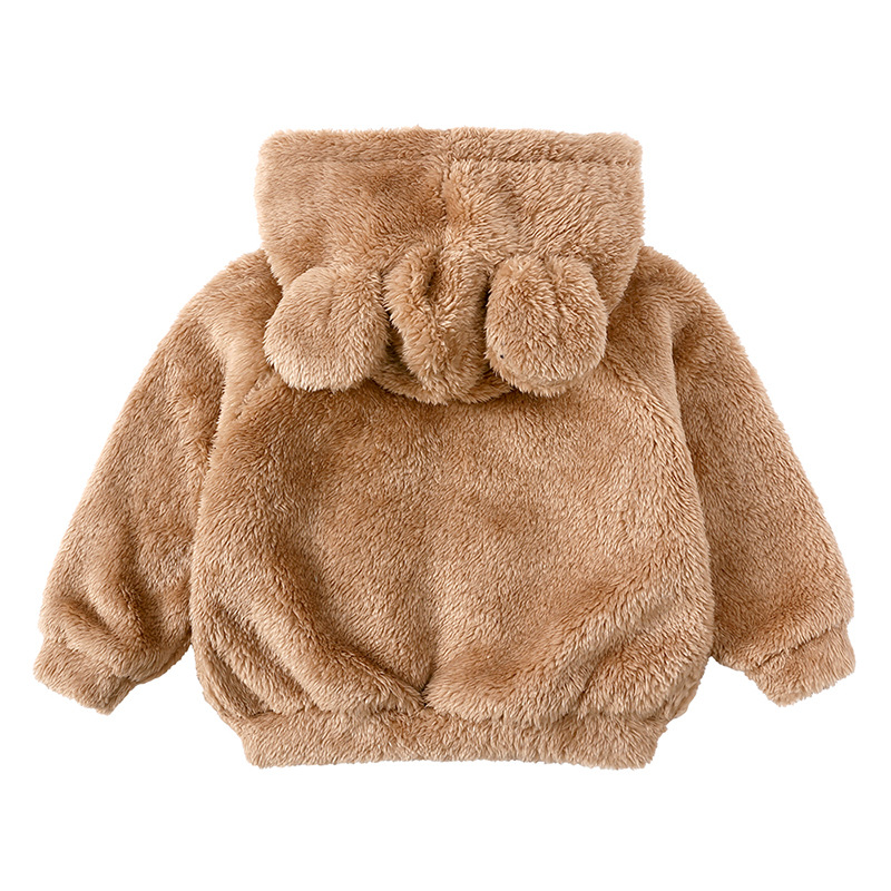 Schattige beige teddy winterjas voor baby's. Deze zachte kinderjas houdt je kleintje comfortabel en warm.