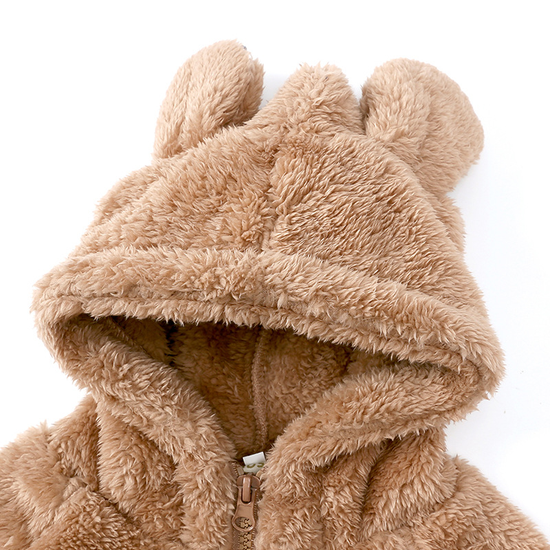Warme en comfortabele teddy peuterjas, perfect voor baby's in de winter. Een schattige kinderjas voor koude dagen.
