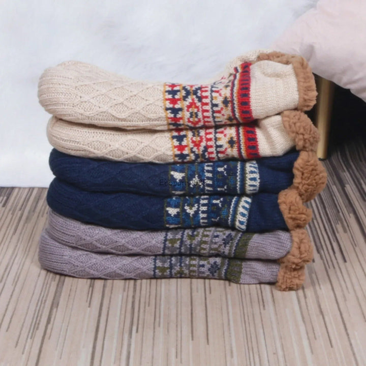 Close-up van de zachte textuur van de antislip huissokken, garandeert warmte en comfort in de winter.