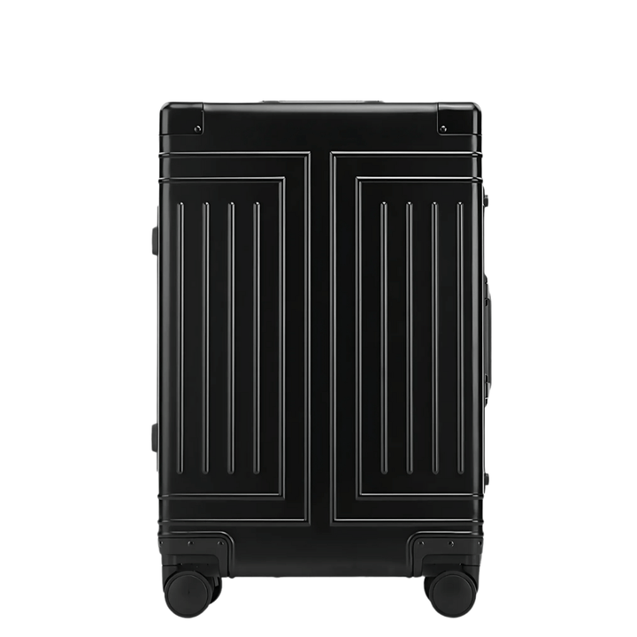 Zilveren Emperor premium aluminium reiskoffer voor luxe en veilige reizen, perfect voor elke bestemming.
