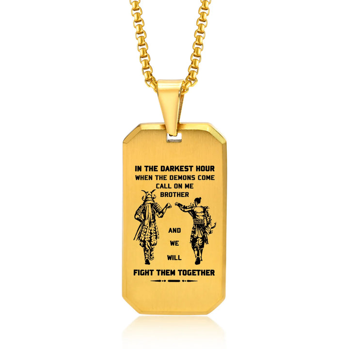 Stijlvolle gepersonaliseerde dog tag ketting, een tijdloos accessoire en herensieraad, perfect geschenk.