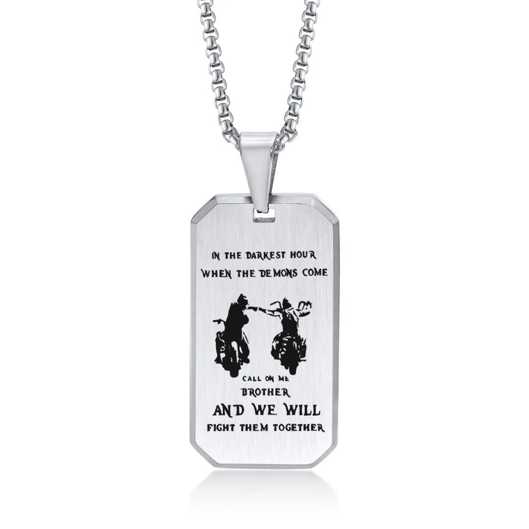 Stijlvolle heren dog tag ketting, perfect accessoire en tijdloos sieraad voor mannen, ideaal cadeau.