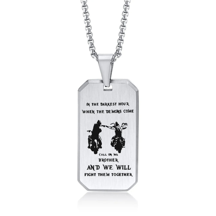 Stijlvolle heren dog tag ketting, perfect accessoire en tijdloos sieraad voor mannen, ideaal cadeau.