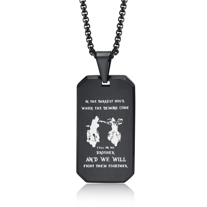 Glanzende heren dog tag ketting met ruimte voor personalisatie, een betekenisvol geschenk en sieraad.