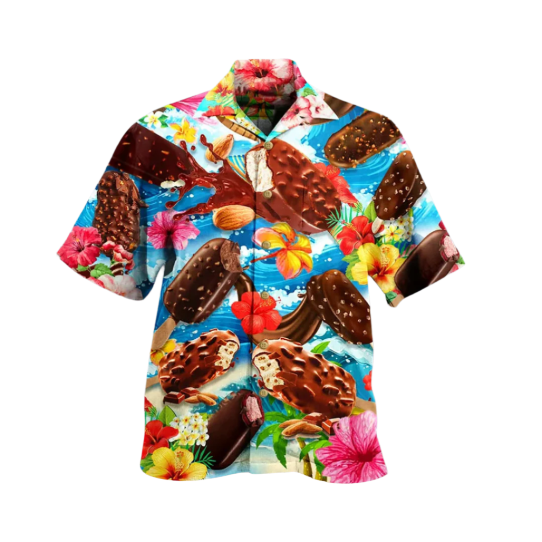 Detail van de vrolijke ijsjesprint op het Luca herenoverhemd. Trendy zomerse print voor modieuze herenkleding.