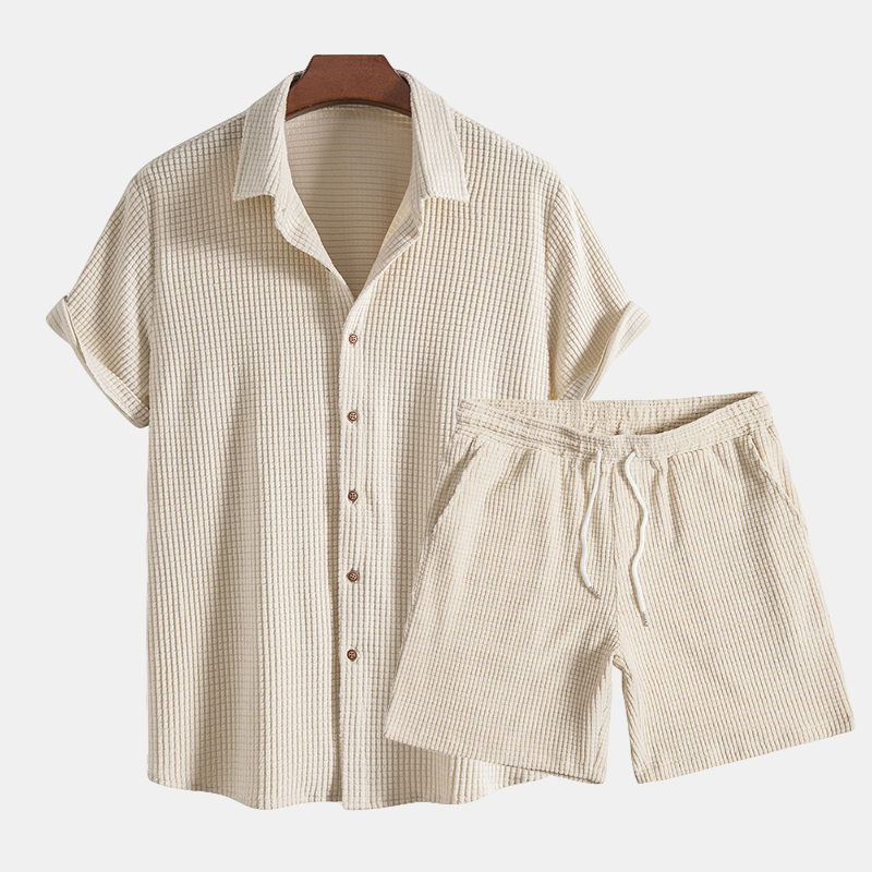 Zomerse heren loungeset 'Lenn' met wafelstructuur, comfortabel poloshirt en short voor vrije tijd.