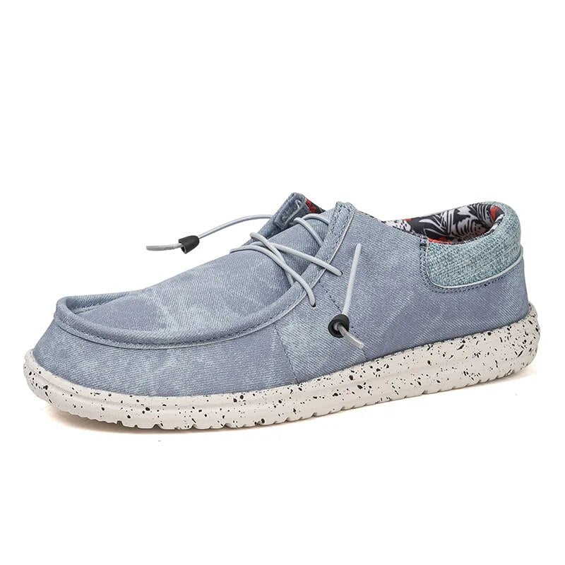 Zomerse herenloafers Tobias in lichtblauw, comfortabel en casual. Ideaal voor een stijlvolle zomer.
