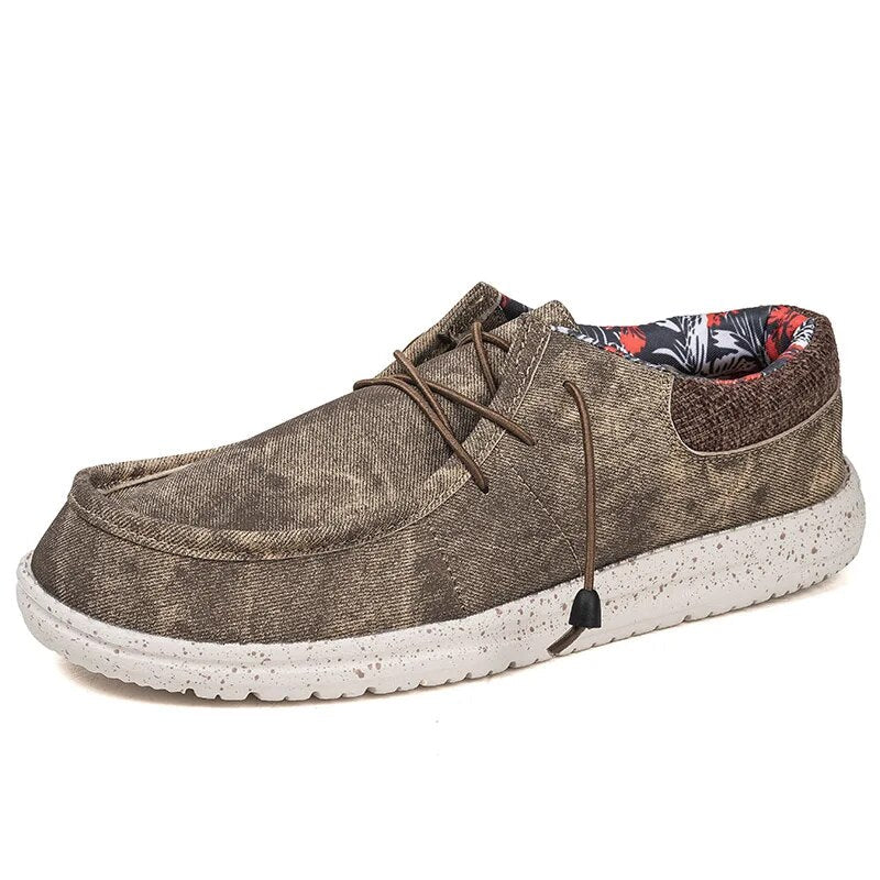 Khaki heren instappers, luchtige zomerschoenen voor mannen. Casual loafers voor ultiem comfort en zomerstijl.