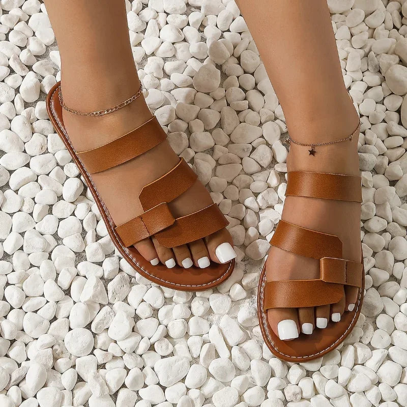 Dames sandalen Mira: verstelbaar, comfortabel en met stevige zool. Essentieel voor zomerse mode, vakantie of dagelijks gebruik.