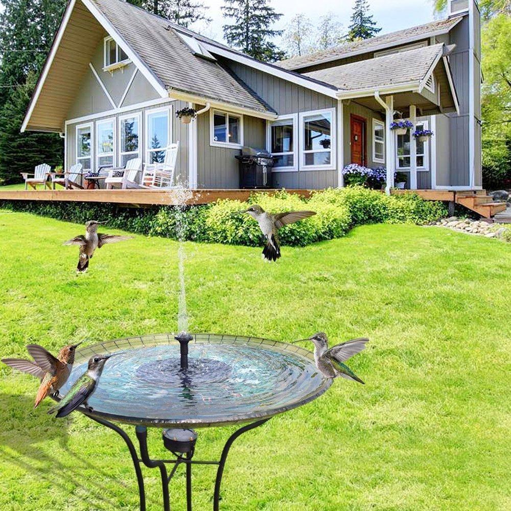 Decoratieve tuinfontein op zonne-energie, verfraait elke tuin en vijver.