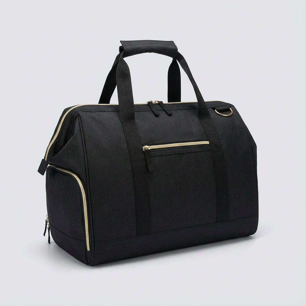 Compacte Voyagia 33L waterbestendige weekendtas/sporttas in zwart, perfect voor georganiseerde reizen.