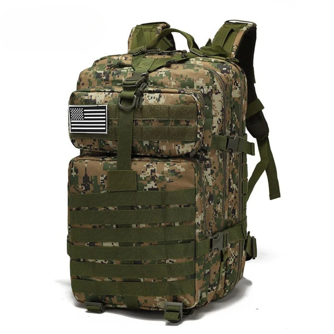 Zwarte 50L unisex tactische waterdichte rugzak voor outdoor avonturen, wandelen & kamperen. Duurzaam.