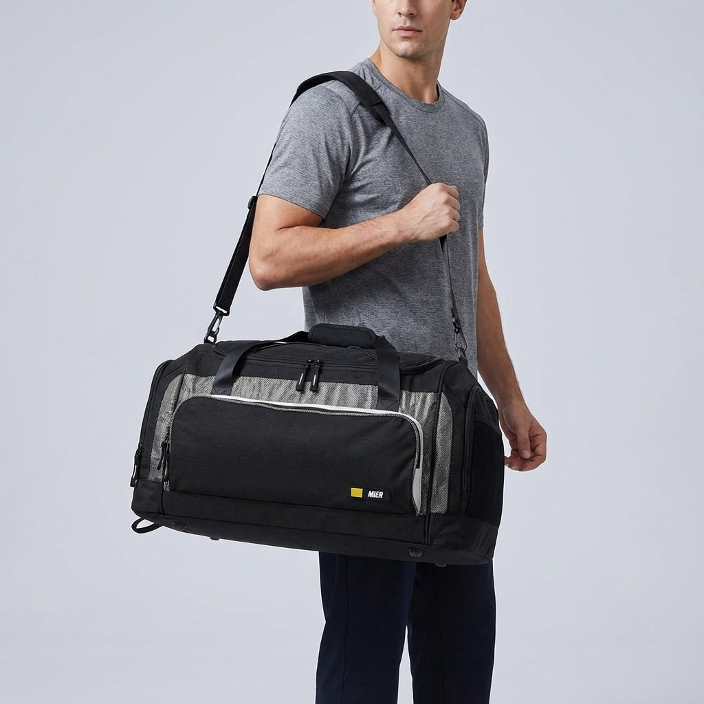 Lichte TravelPort reistas van 60L met diverse compartimenten, makkelijk mee te nemen voor sport en reizen.